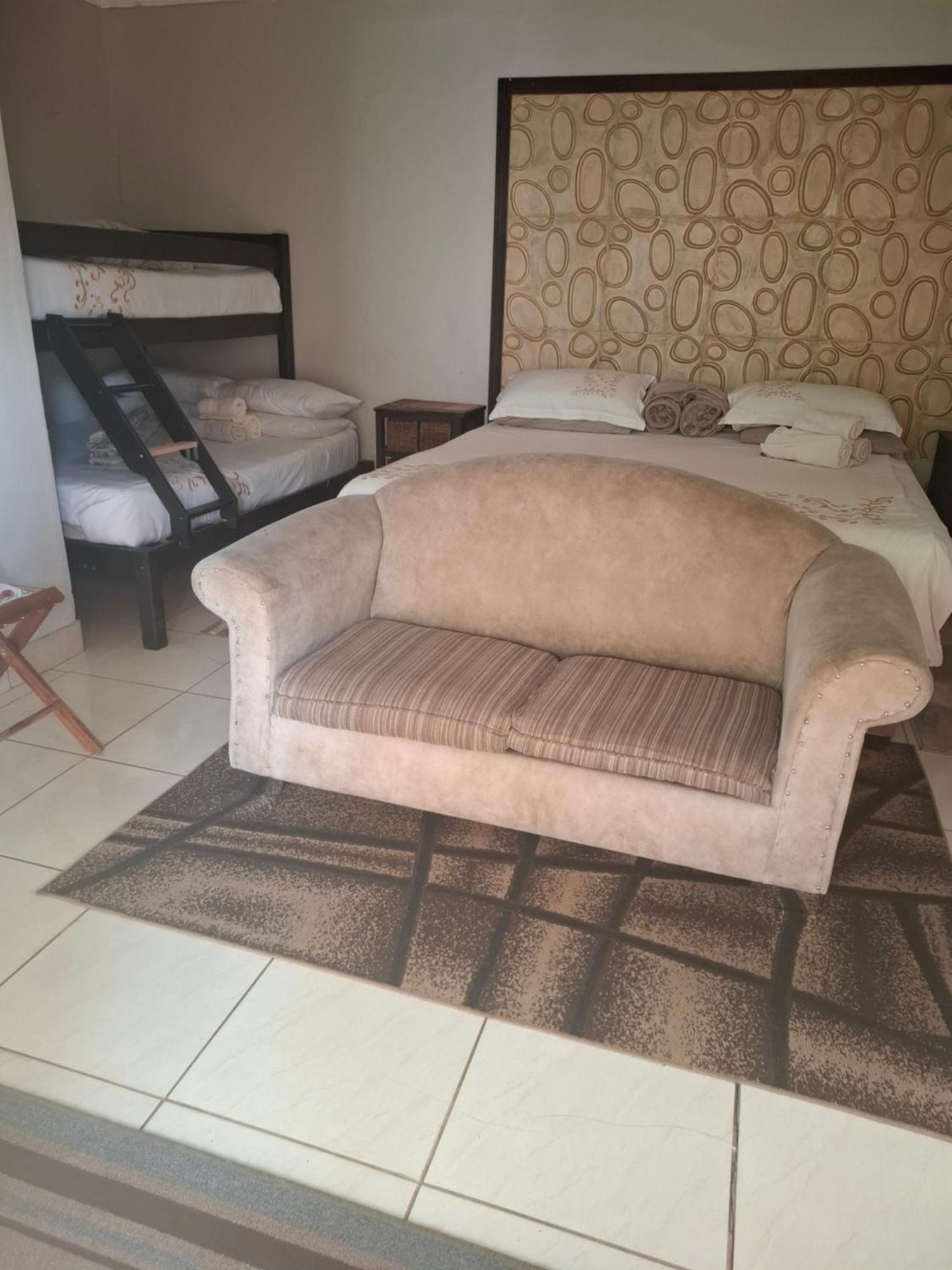 Vicky B Bed And Breakfast Mogwase Exterior foto